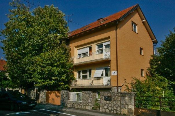 Buzz Hostel Zagreb Exterior photo
